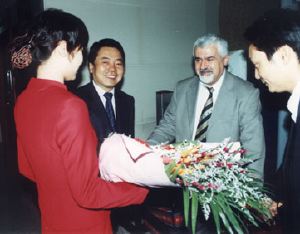 Anthony Helou met by Deputy Mayor of Xianyang.